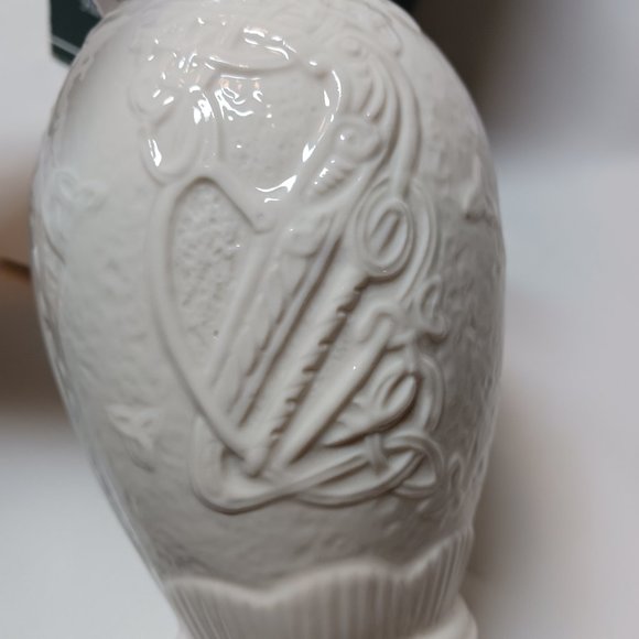 Belleek Durham Vase Hand Crafted Ireland Parian China - Picture 8 of 16